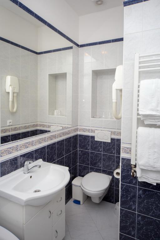 Hotel Donatello Πράγα Εξωτερικό φωτογραφία