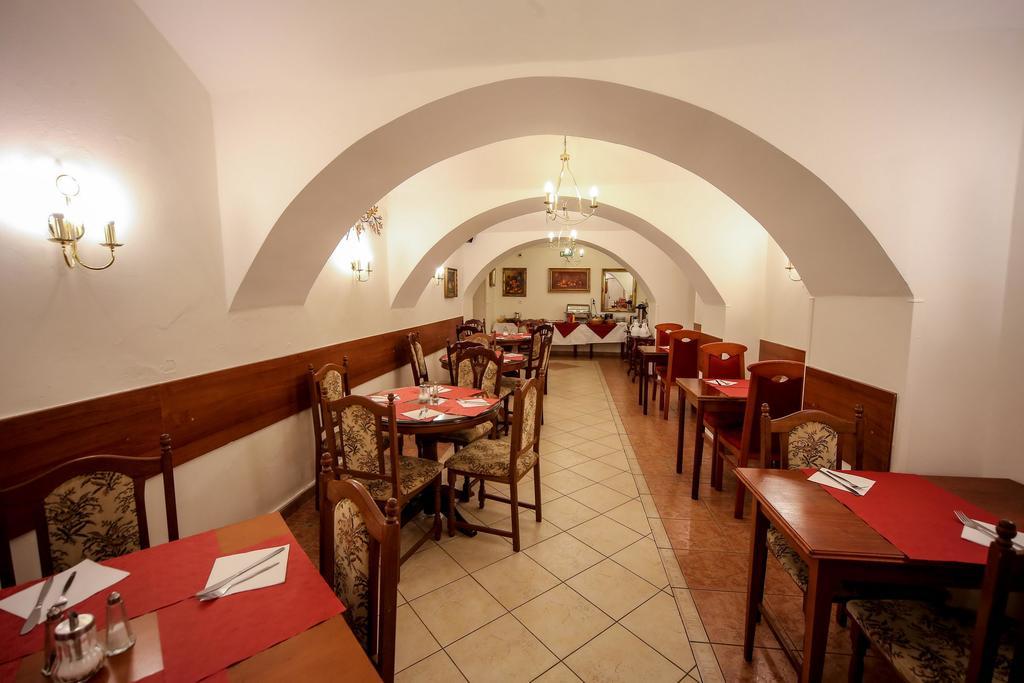 Hotel Donatello Πράγα Εξωτερικό φωτογραφία