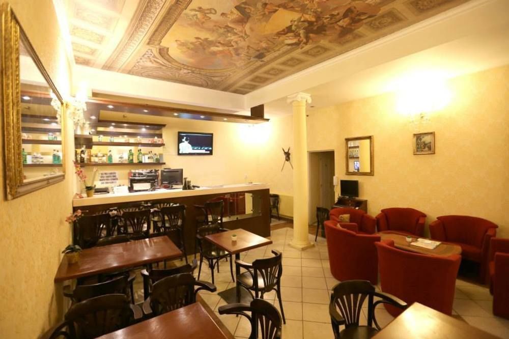 Hotel Donatello Πράγα Εξωτερικό φωτογραφία