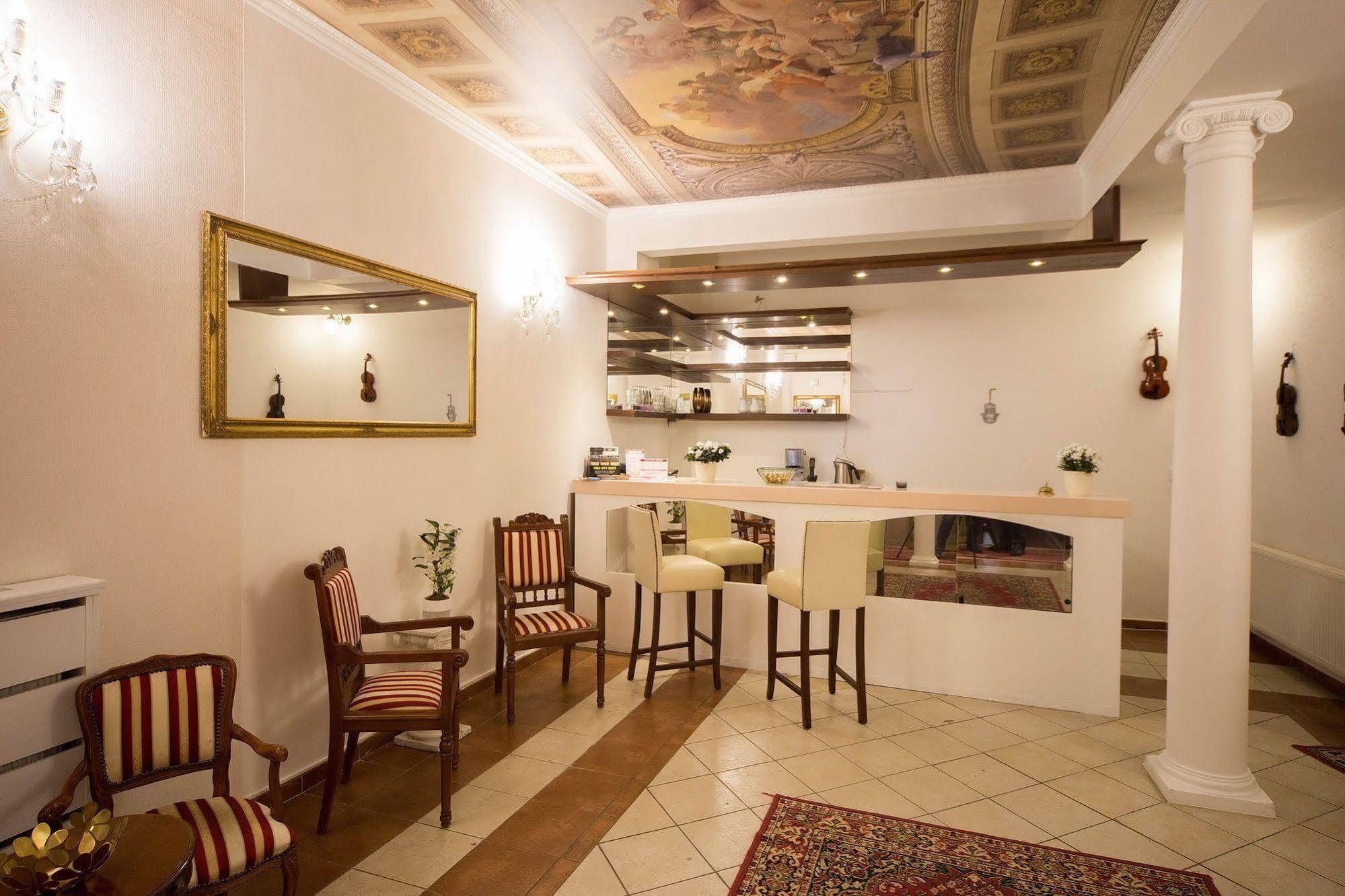 Hotel Donatello Πράγα Εξωτερικό φωτογραφία