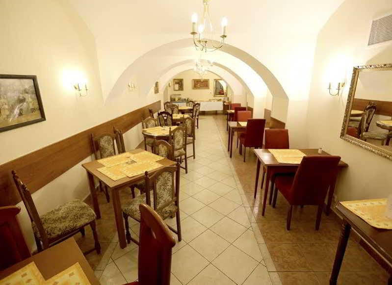 Hotel Donatello Πράγα Εξωτερικό φωτογραφία