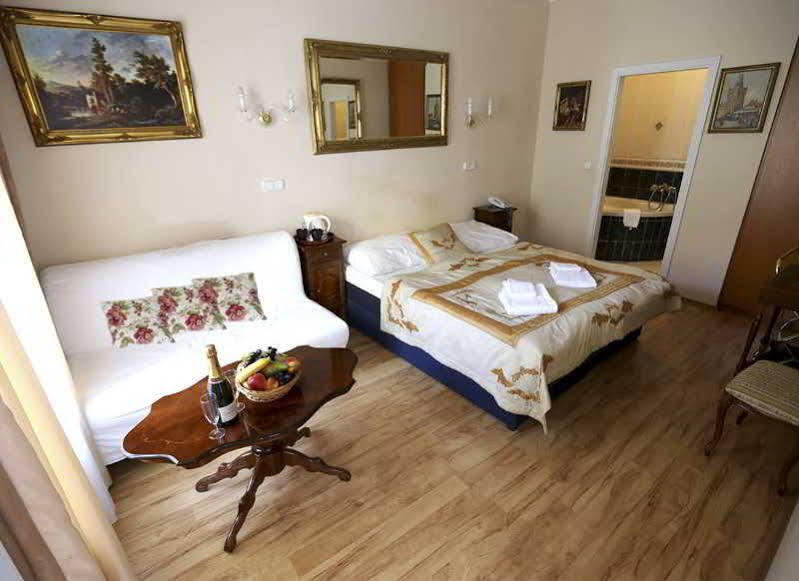Hotel Donatello Πράγα Εξωτερικό φωτογραφία