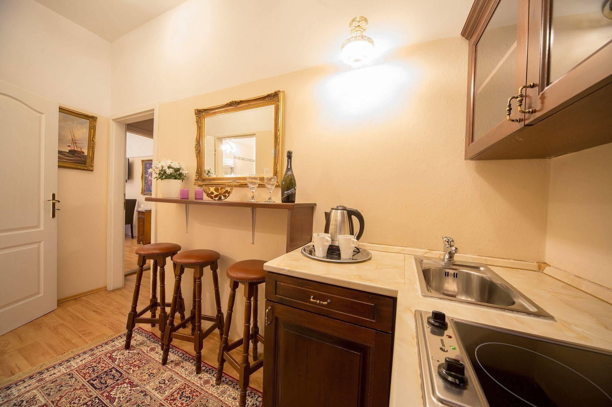 Hotel Donatello Πράγα Εξωτερικό φωτογραφία