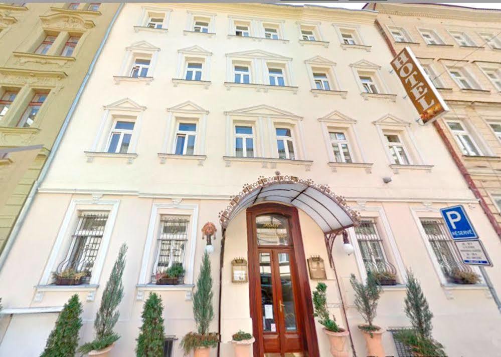 Hotel Donatello Πράγα Εξωτερικό φωτογραφία